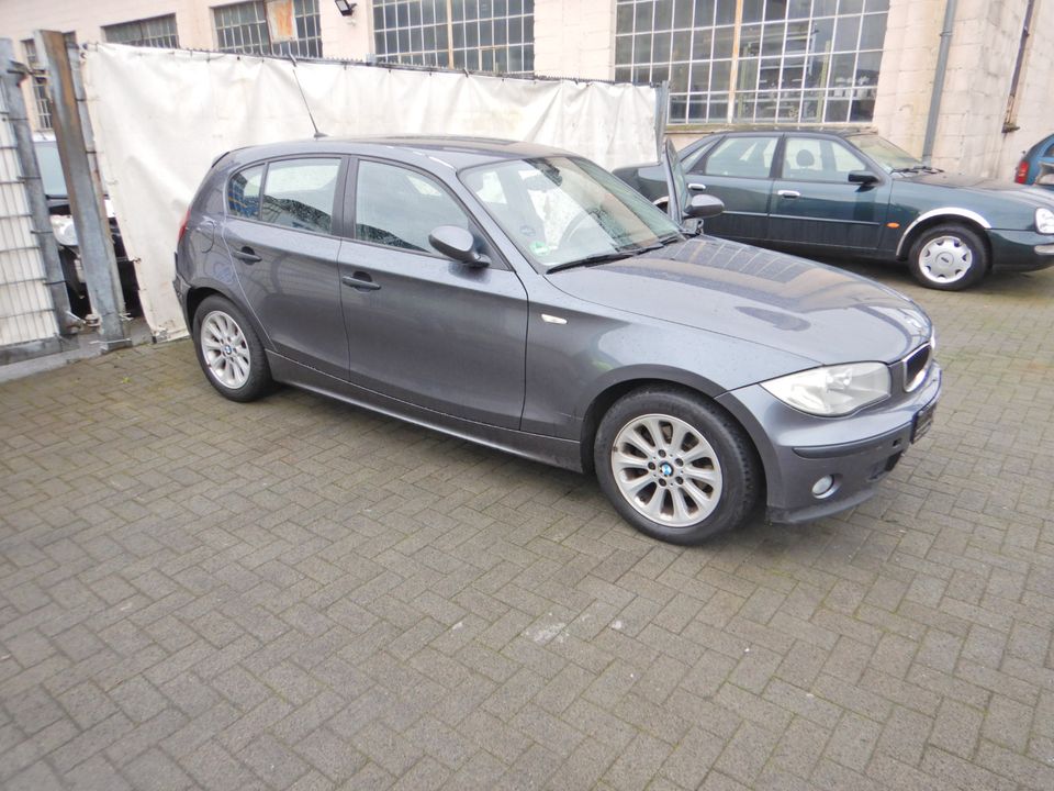 BMW 116i / Bj.2006 /1596 ccm. 85 KW / Schlachtfest 63 in Neuss