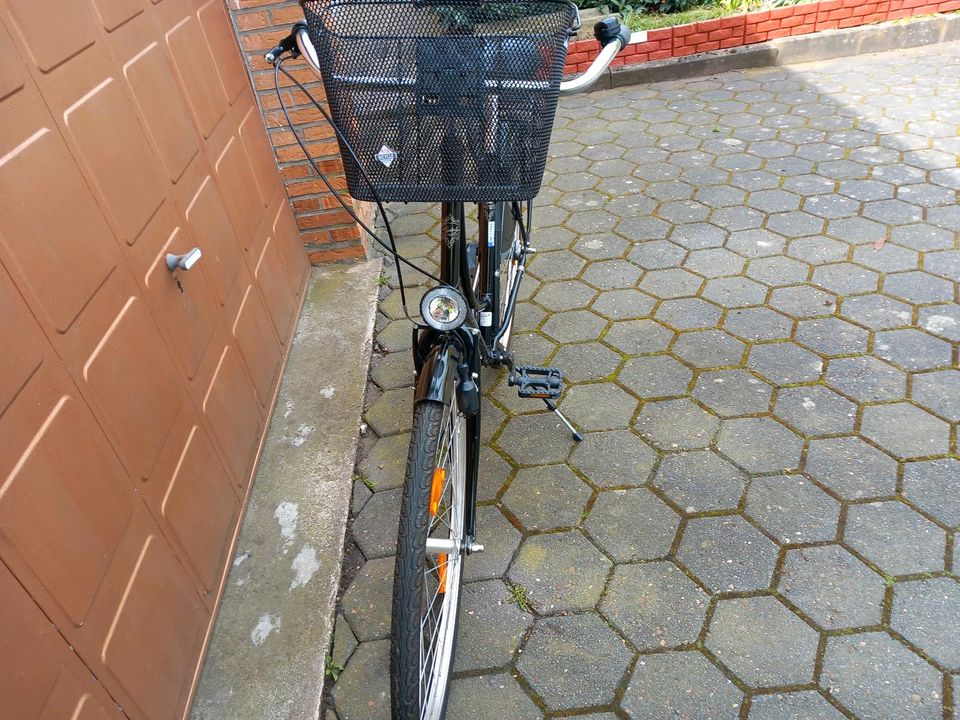 Damenfahrrad Hollandrad Nostalgie 28er in Bückeburg