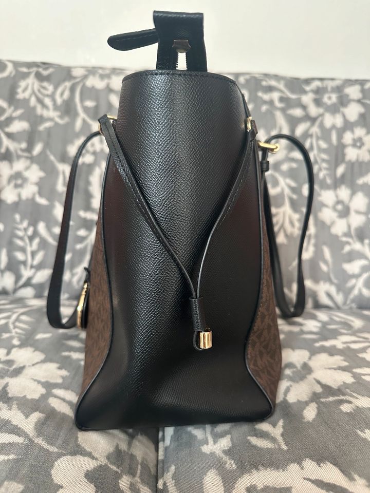 Michael Kors Tasche Voyager Medium in Bad Soden-Salmünster