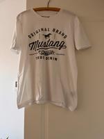 Mustang T Shirt Weiß Größe M Sachsen - Lohmen Vorschau