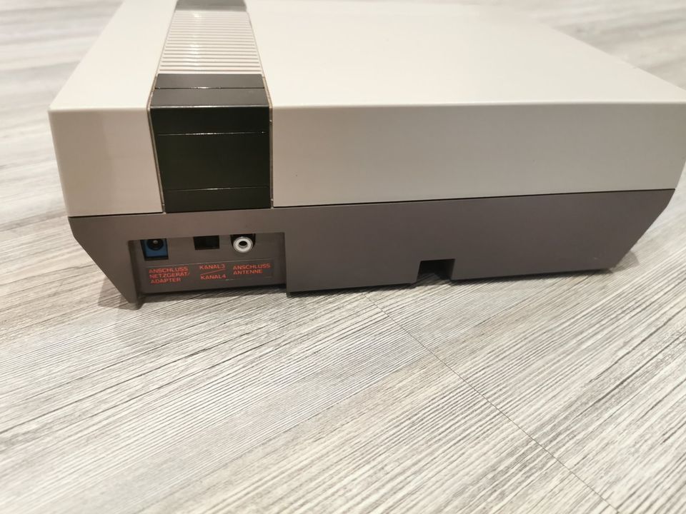 Nintendo NES 001 Konsole Spiel Original Kellerfund in Westerkappeln