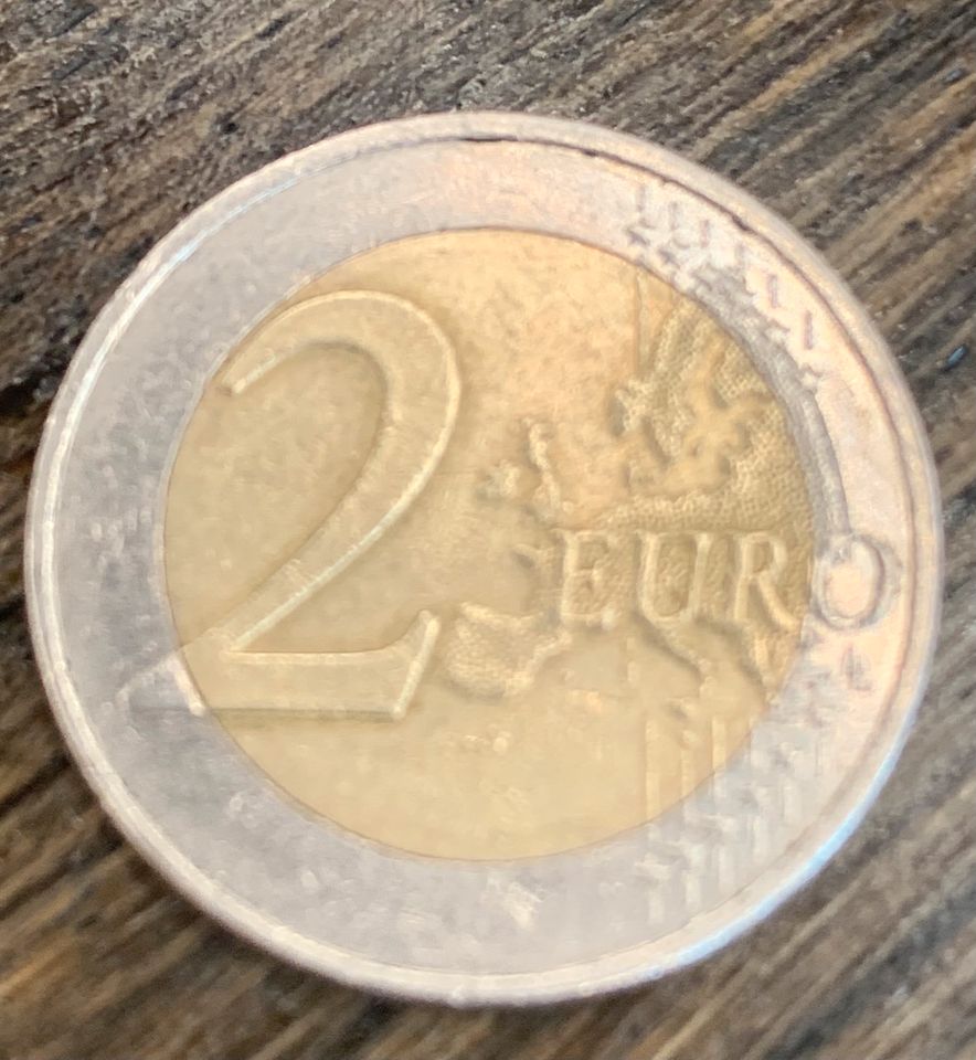 2 Euro Münze mit Fehlprägung in Weeze