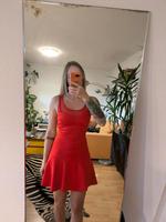 Guess Kleid, rotes Kleid, kurz, Größe 32 Bayern - Abensberg Vorschau