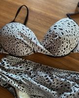 Heine Bikini Baderock 36 neu ungetragen mit Hygienefolie Push ups Köln - Roggendorf/Thenhoven Vorschau
