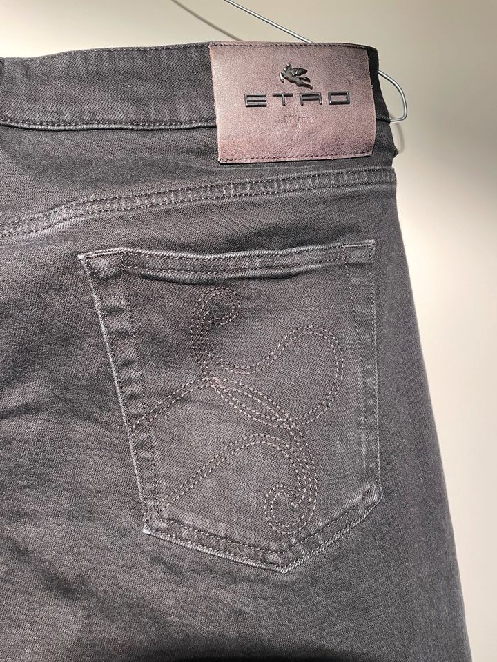 Schwarze ETRO Jeans Gr. 34 Slim Fit in Berlin