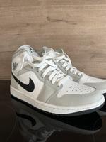Jordan 1 Mid Light Smoke Grey 42 Nike Rheinland-Pfalz - Andernach Vorschau