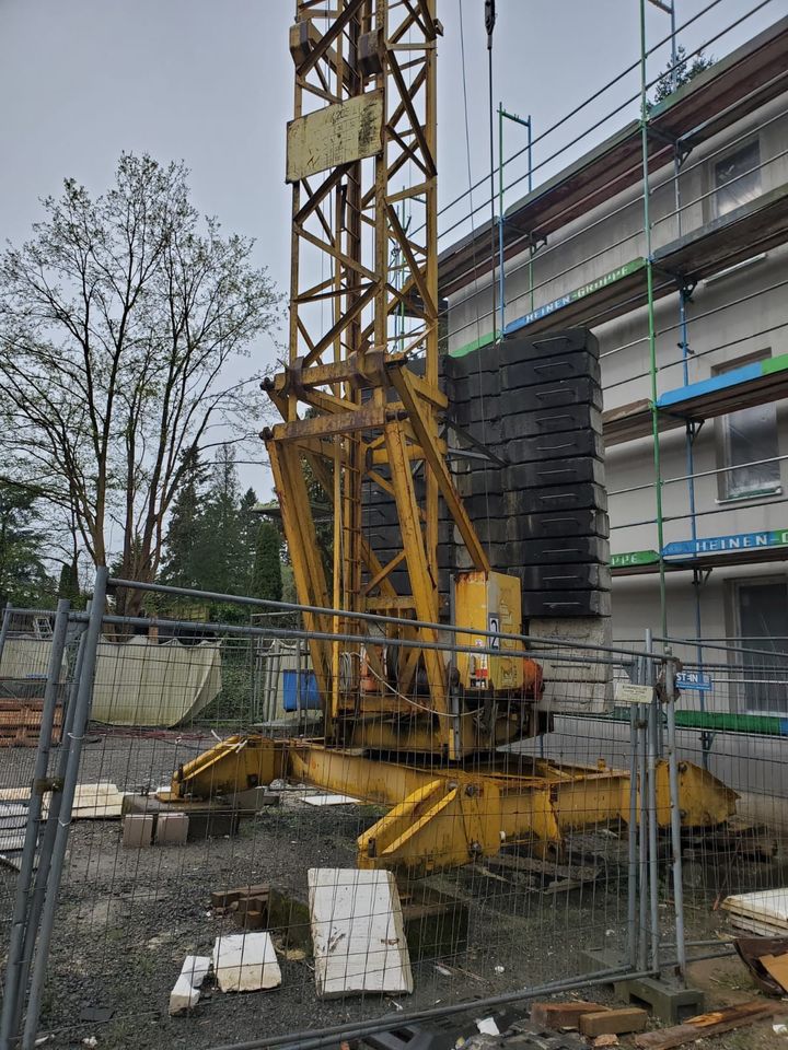 ReduzPeiner Baukran SMK205/1 aufgebaut und voll funktionsfähig! in Bergisch Gladbach