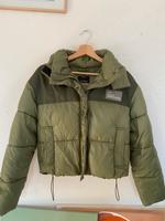 Damen Jacke Bershka gefüttert Puffer  khaki grün Bayern - Augsburg Vorschau