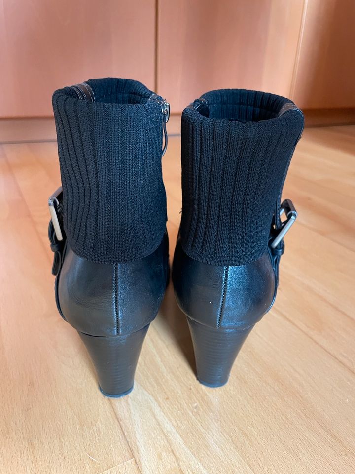 Stiefelette Schwarz Gr. 40 in Dortmund