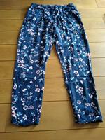 Hose Sommerhose Viskose bunt Blumen L 40 Nordrhein-Westfalen - Bad Oeynhausen Vorschau