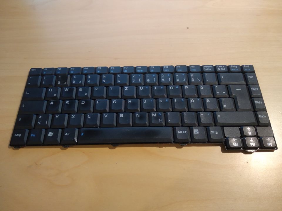 Notebook-TASTATUR für ASUS MP-06916D0-5281, 04GNI11KGE00-1 in Bremen