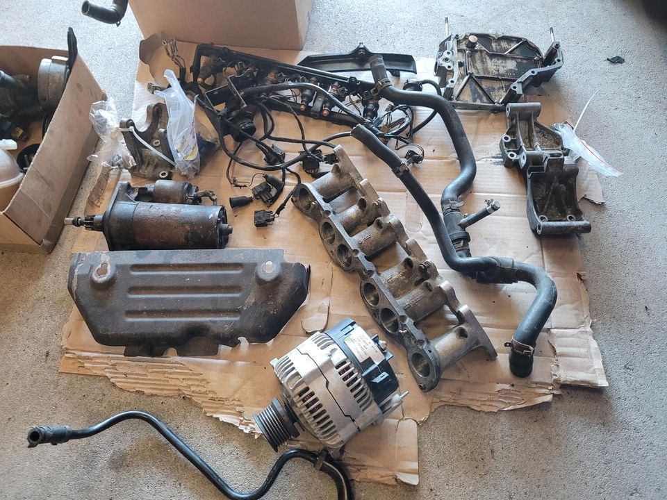 2.8 L VR6 Motor mit  Anbauteilen in Gettorf