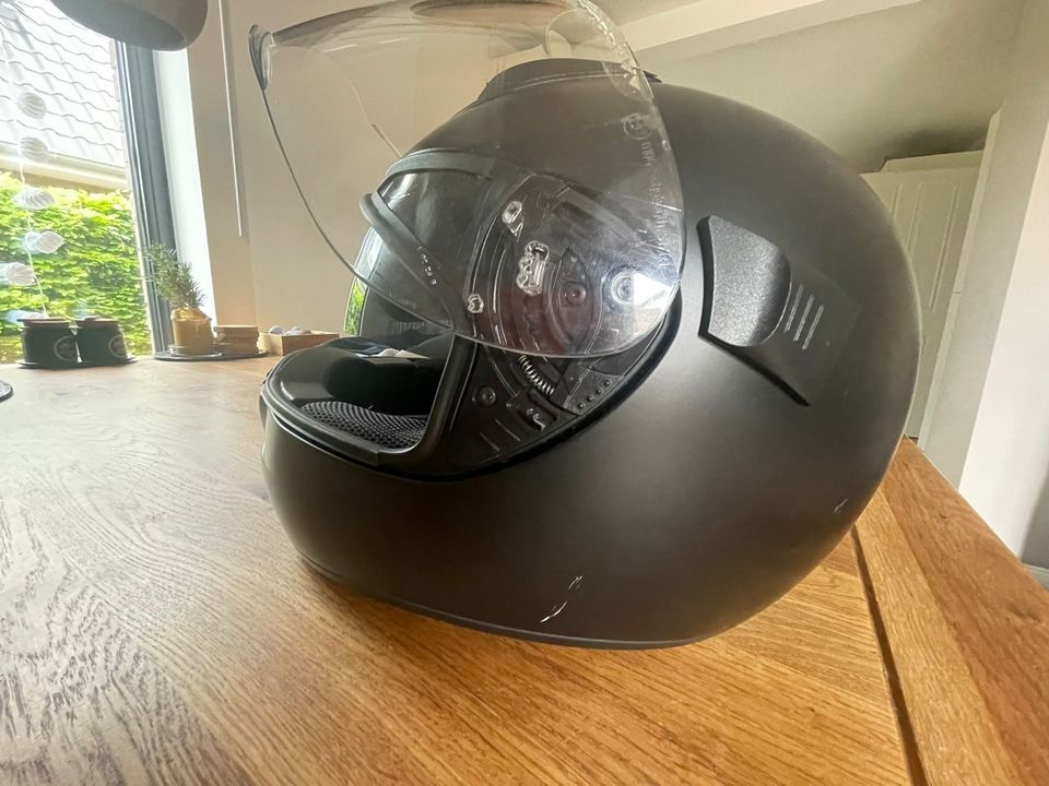 Motorradhelm in Hamburg