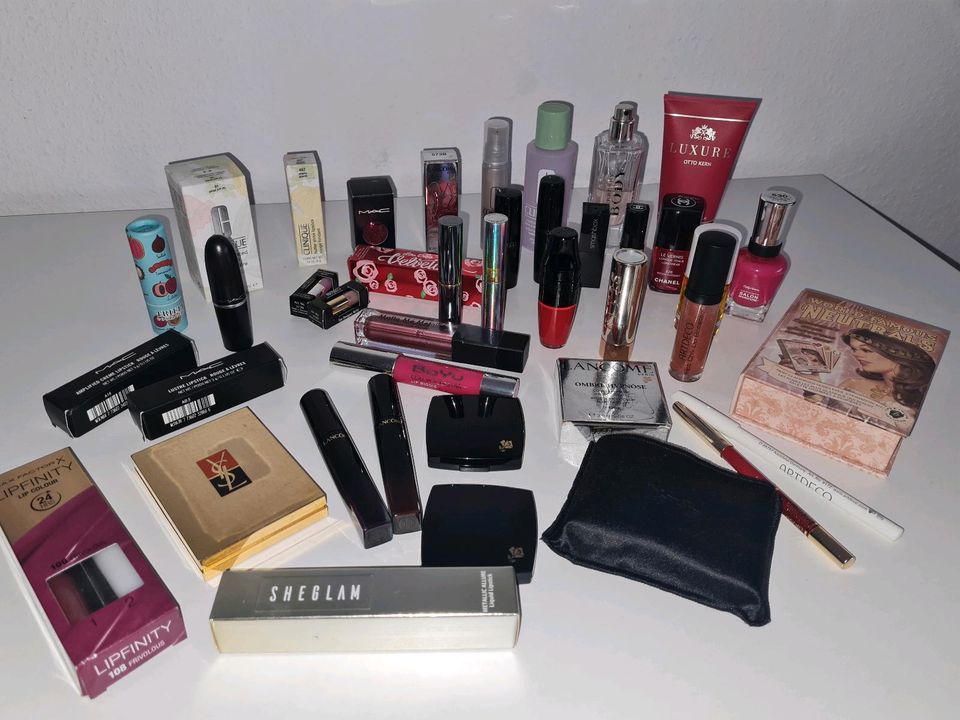 Kosmetik Paket 41 Teile - Chanel Lancome MAC in Florstadt