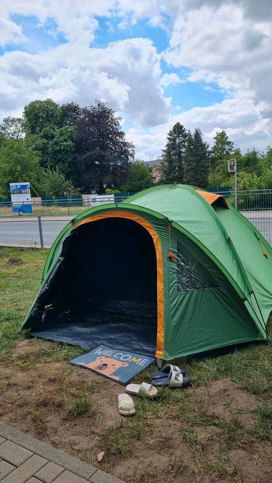 Verleih 4 personen zelt camping reisen urlaub freizeit in Salzkotten