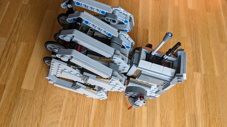 Star Wars LEGO 75177 First Order Heavy Scout Walker in München