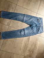 Carhartt Jeans Herren 33/34 Nordrhein-Westfalen - Niederkassel Vorschau