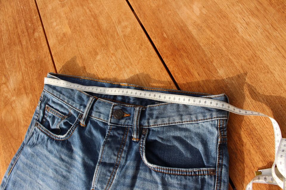 Männer Esprit Short Bermuda Hose Jeans Jeanshose kurz 31 neuwerti in Garching an der Alz