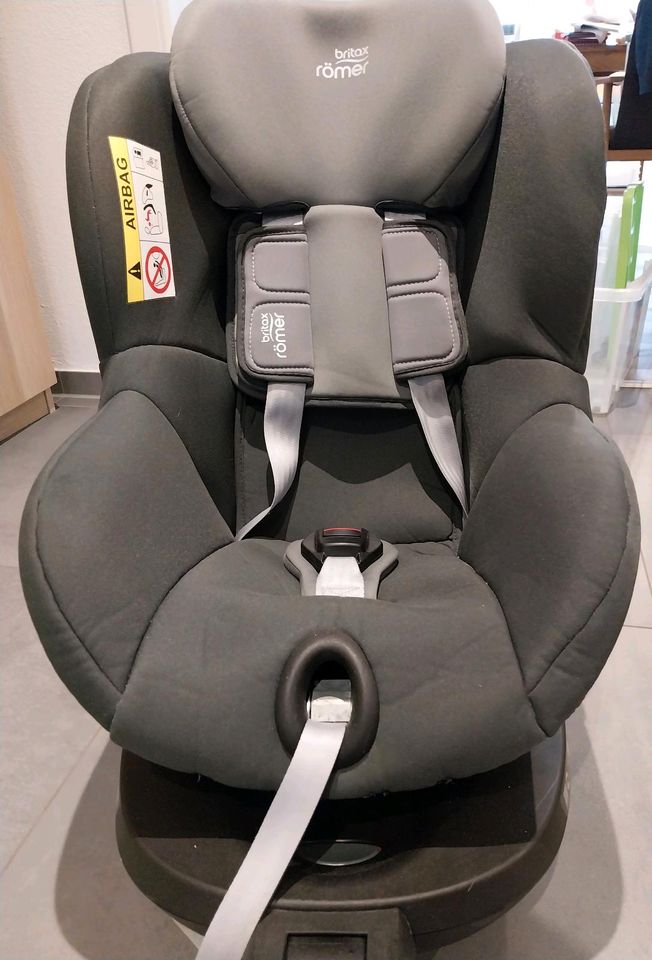 *Top* Britax Römer Dual Fix R Storm Grey in Mudau