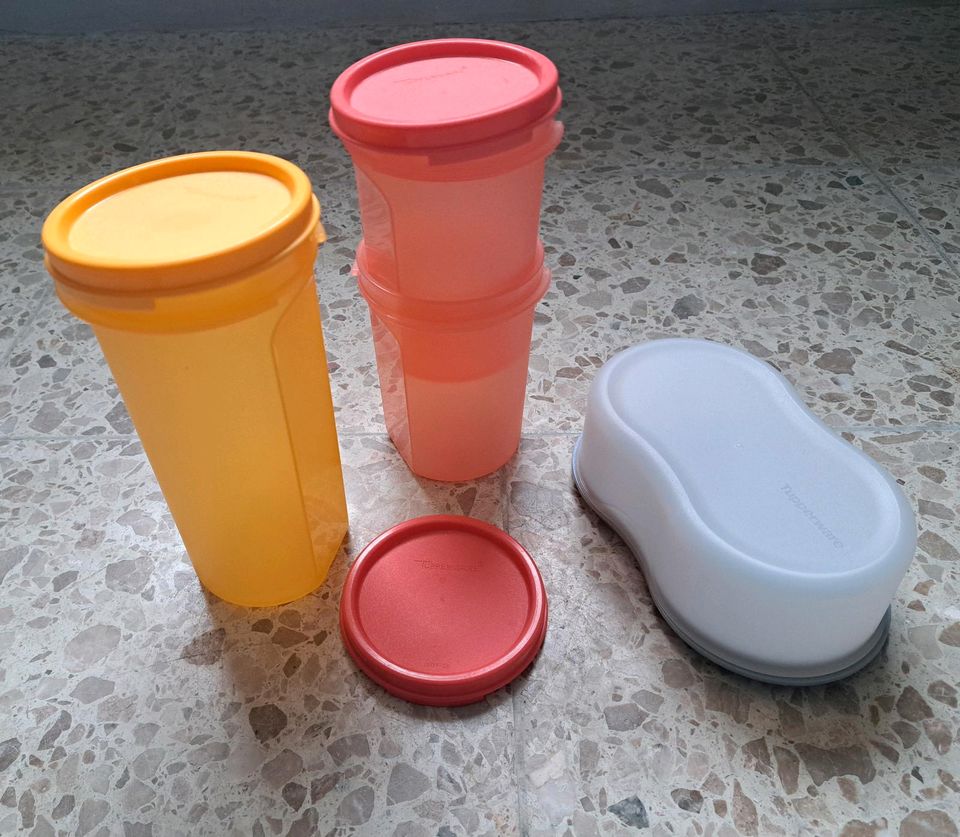 Tupperware, Bräter, Butterdose, Zwiebelschneider in Sontra