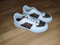 Sneaker mit Leopardenmuster Baden-Württemberg - Bad Friedrichshall Vorschau