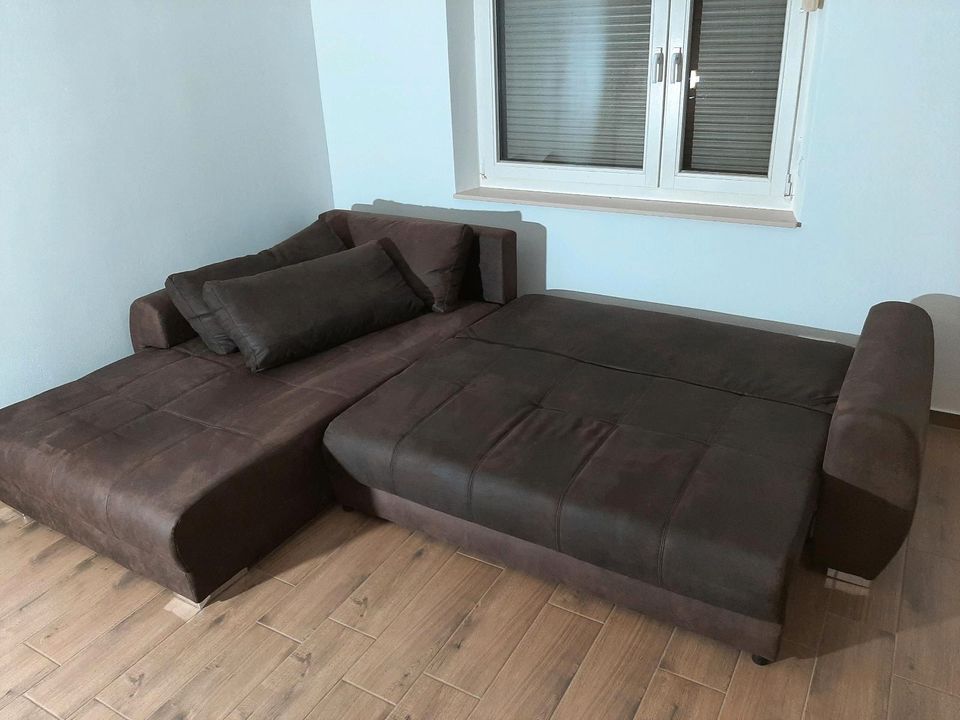 Couch , Sofa, Schlafenfunktion, Ottomane L oder R in Jüterbog