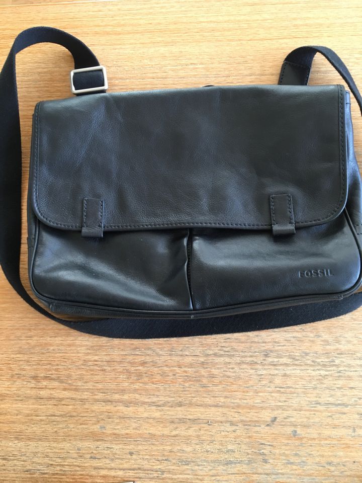 Messenger Tasche von Fossil aus Leder in Duisburg