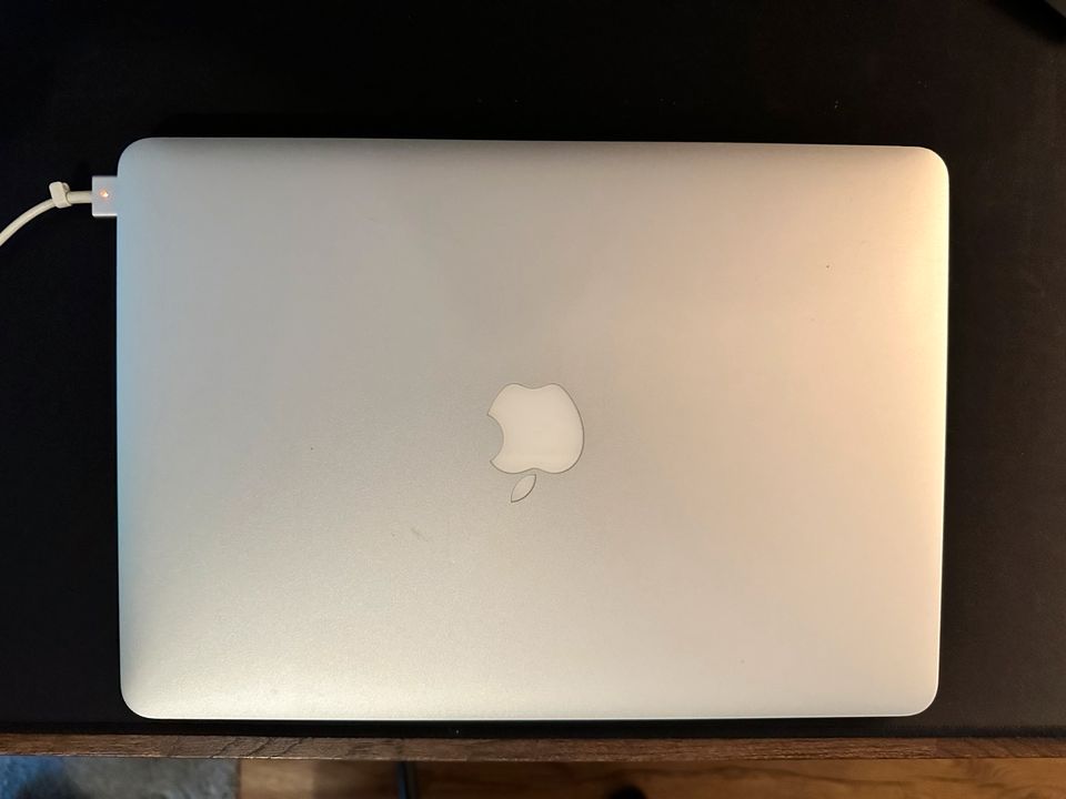 MacBookAir 2013 BigSur 11.7.10 in Aachen