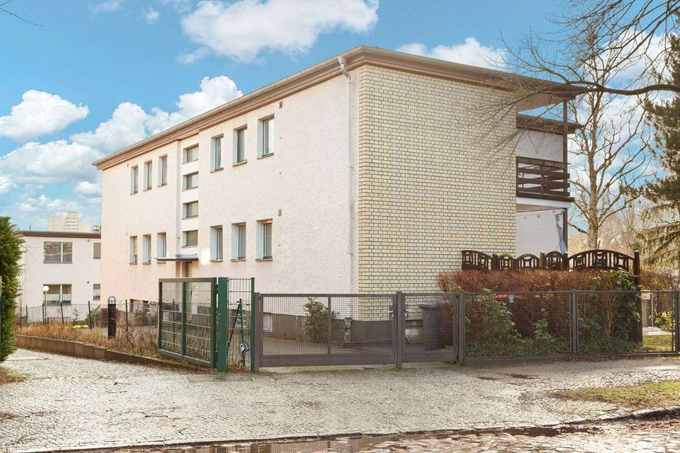 24 Monate Nebenkostenfrei! Exklusive 3,5-Zimmer Wohnung mit neuer Einbauküche in ruhiger Lage in Berlin
