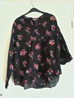 Tunika/Bluse Gr. 50, yessica, schwarz mit Blumen, Baumwolle, NEU Nordrhein-Westfalen - Ense Vorschau