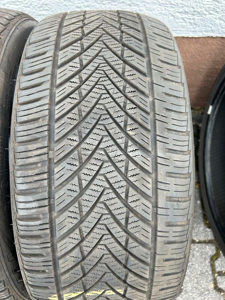 2 x 225/35 R19 Allwetterreifen Tourador Ganzjahresreifen in Wiesbaden