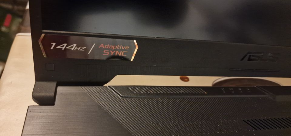 Asus Gaming Laptop i5 RTX, geht nicht mehr an. in Ratingen