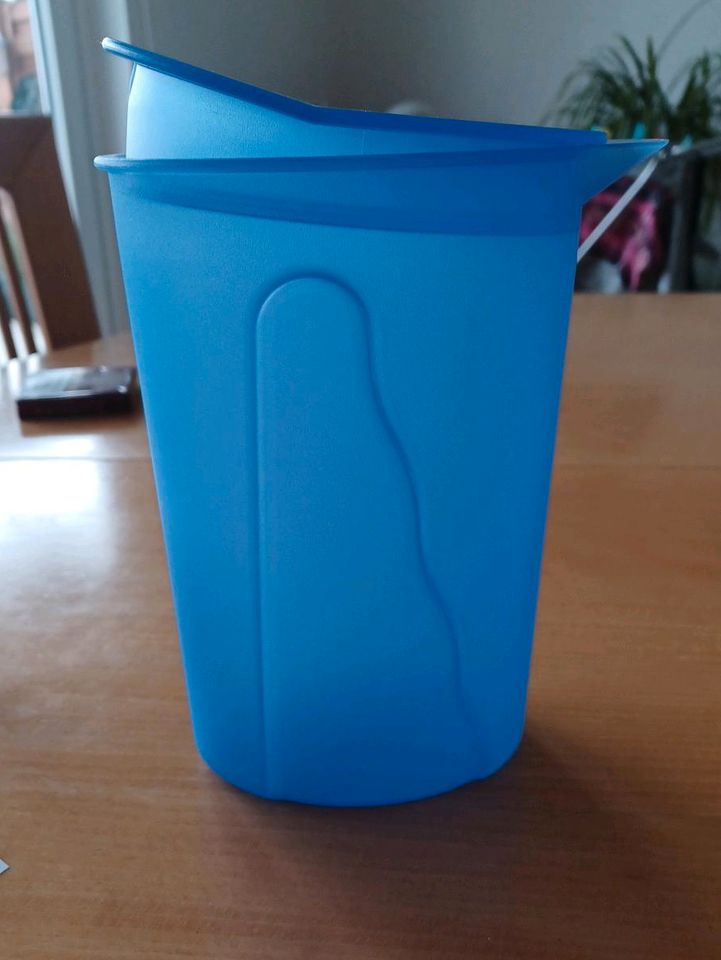 Tupperware Junge Welle Milchkännchen blau 1 Liter in Espelkamp