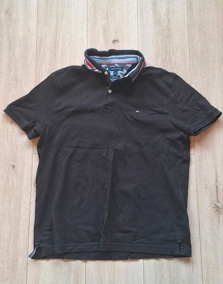 3 Tommy Hilfiger Polo Shirts/ Tshirt in Alfter