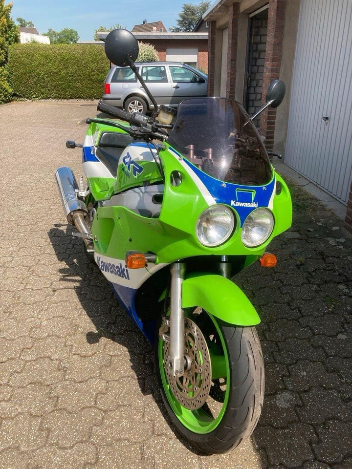 Kawasaki 750 zxr h2 in Aachen