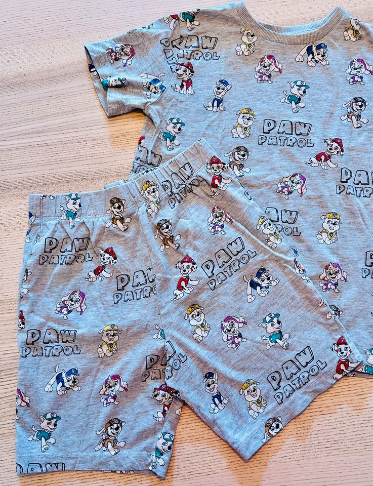 T-Shirts Shorts Set 3x Paw Patrol Jungen Größe 122/128 in Stuttgart