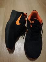 Nike Sneaker Gr.40, schwarz, sehr gut erhalten, Damensneaker,Kind Bayern - Ochsenfurt Vorschau