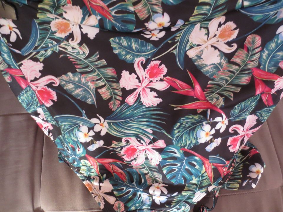 2 tlg. Bikini Blumen Dschungel Look NEU Größe 95 B 2 XL 48/50 in Schwabach