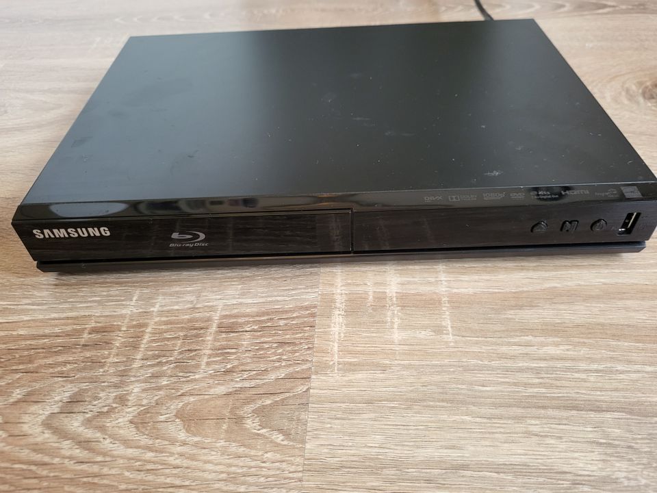 DVD & Blu-ray Disc PLAYER (Samsung) sehr zuverlässig in Bremerhaven