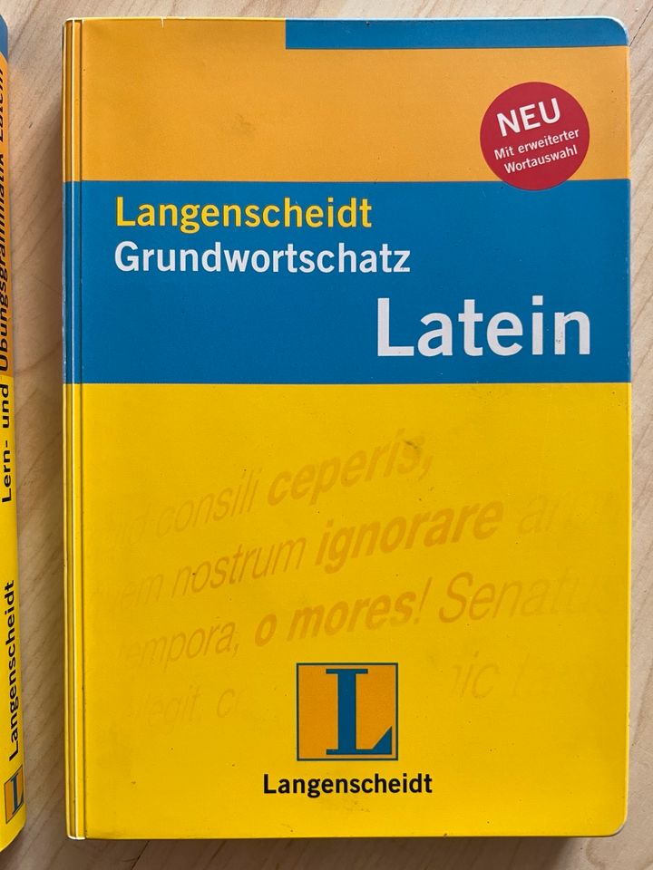 2x Langenscheidt Latein Grundwortschatz Lern- und Übungsgrammatik in Frankfurt am Main