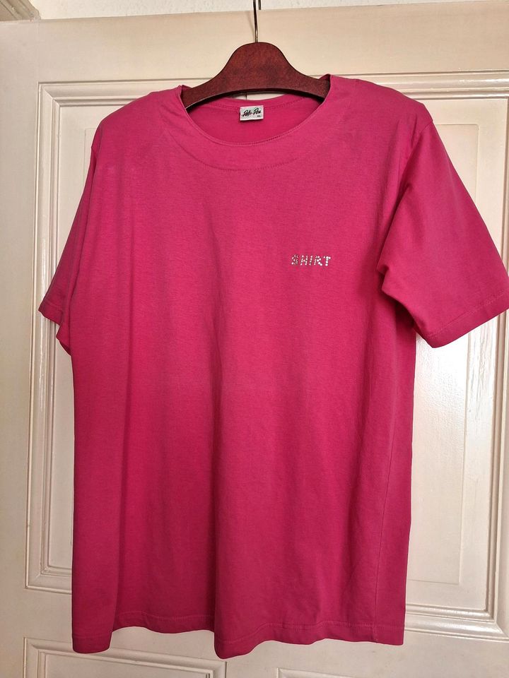T-Shirt in pink in Berlin
