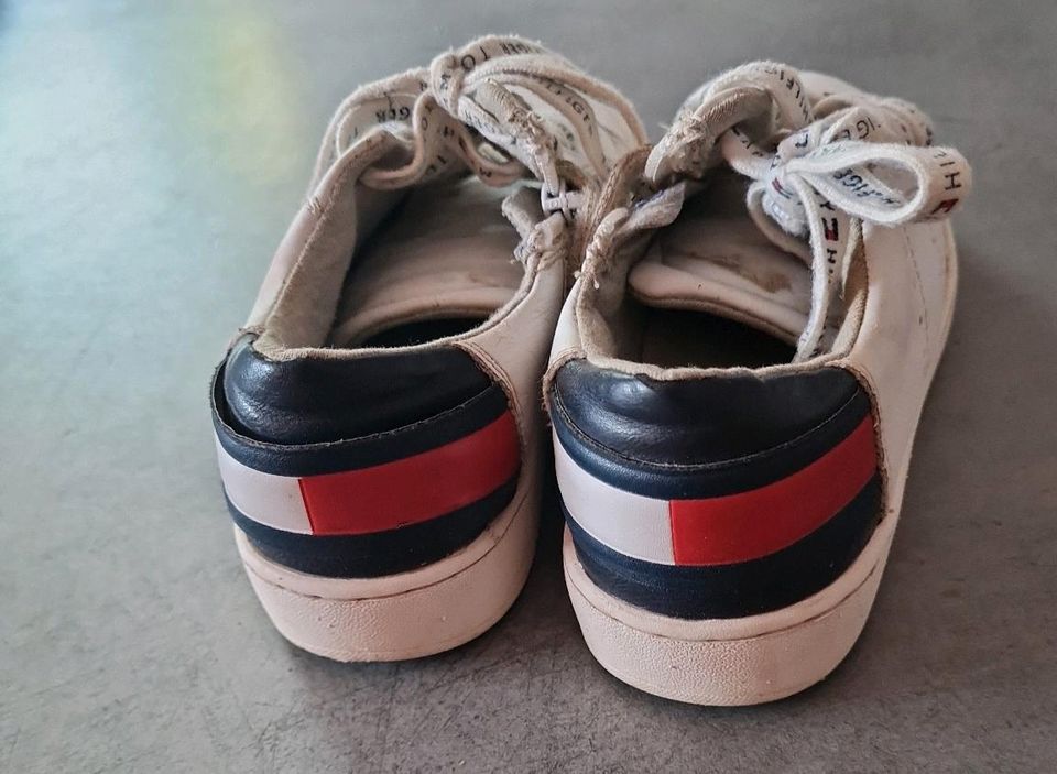 Kinderschuhe gr31 Tommy Hilfiger in Cloppenburg