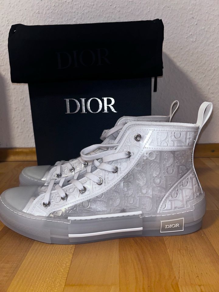 Dior B23 High Top white raised oblique in Hamburg