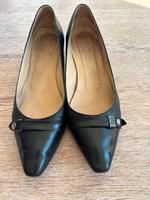 LLOYD Leder Pumps Gr 38 Schwarz bequemer Absatz top Zustand Altona - Hamburg Iserbrook Vorschau