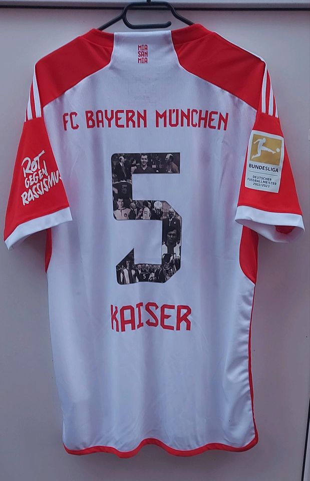 FC Bayern München Trikot Kaiser Gr. Xl in Regensburg