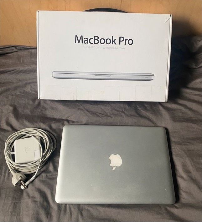 MacBook Pro“13 2009 SSD 8GB RAM OVP in Hannover