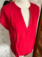 Edle ärmellose Bluse Shirt von S. Oliver NEU - Gr. 36 - Glanz 30€ Hessen - Münzenberg Vorschau