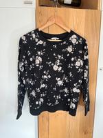 Langer Pullover / Oberteil schwarz/weiß/creme S/36 Hessen - Heuchelheim Vorschau