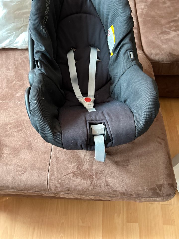 Maxi Cosi 0-13 kg in Sulzbach-Rosenberg