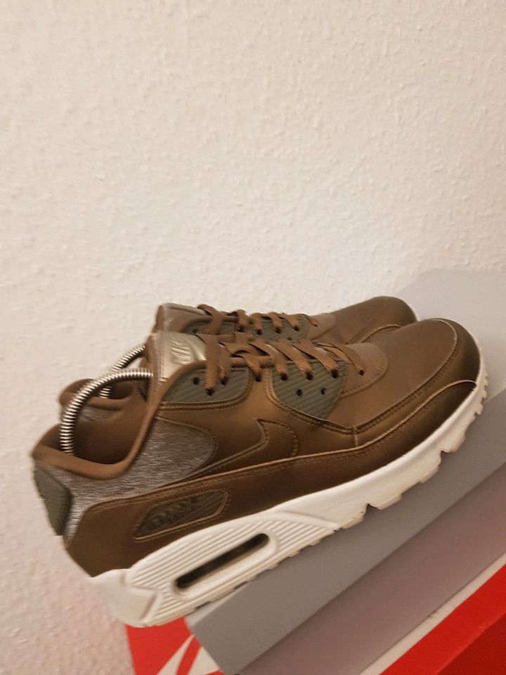 Nike Air Max 90 Damen Sneaker Grösse 38.5 NP149 wie neu in Berlin